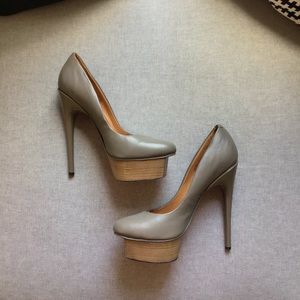 L.A.M.B. Platform Grey/Olive Platforms Size 9